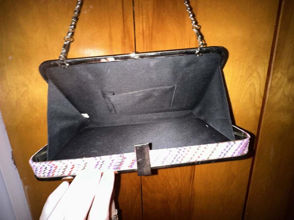 Chevron Print Woven Hard Clutch Crossbody Bag Pink Purple Silver Chain - Picture 3 of 4